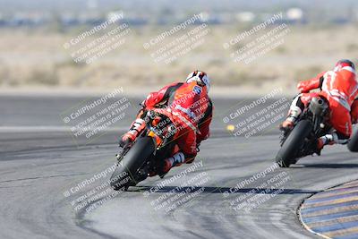 media/Dec-01-2025-Moto Forza (Mon) [[2daa91e15f]]/1-Advanced Group/Session 2 Turn 11 Backside/